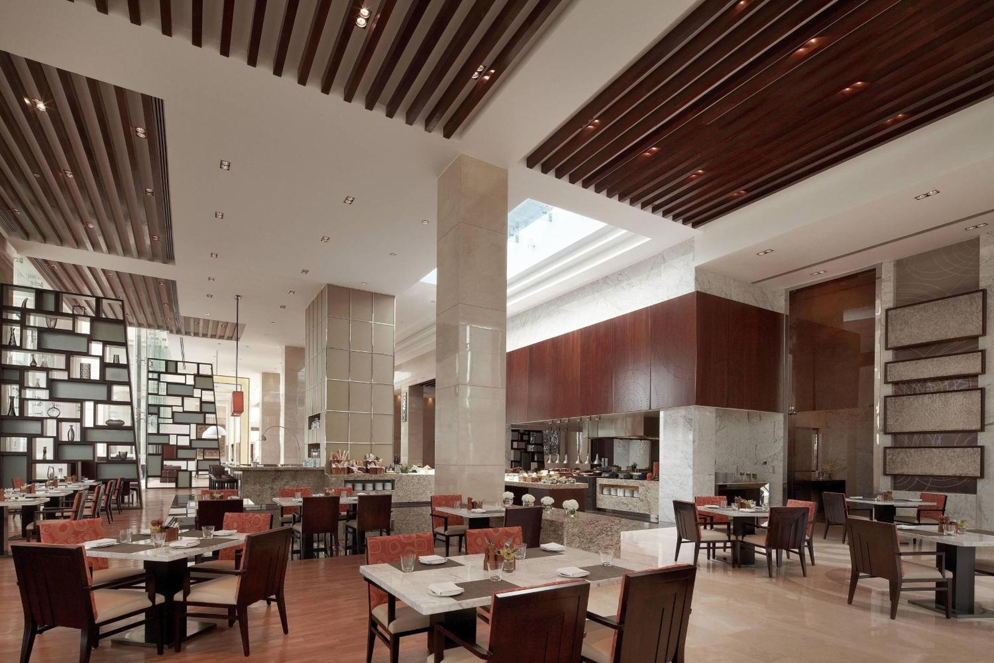 Courtyard by Marriott Pune Chakan Bagian luar foto
